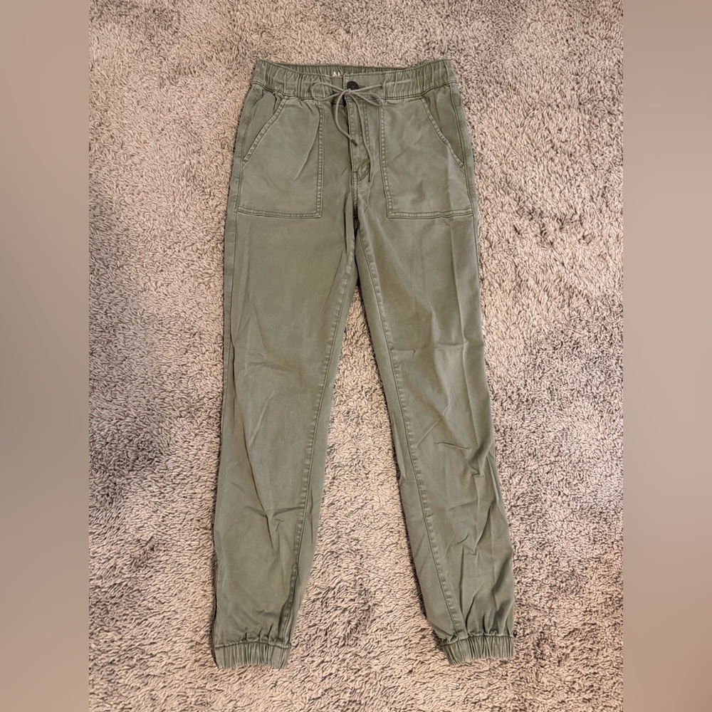 American Eagle Pants